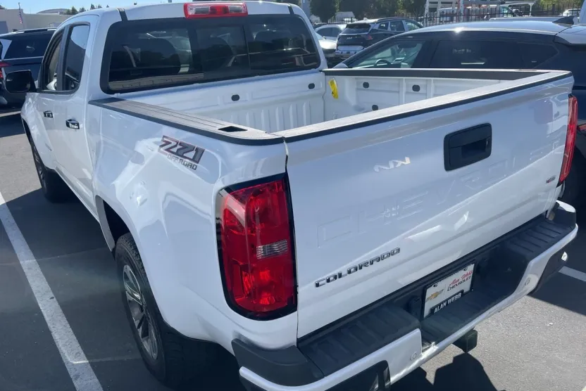 2022 Chevrolet Colorado Z71 photo 1