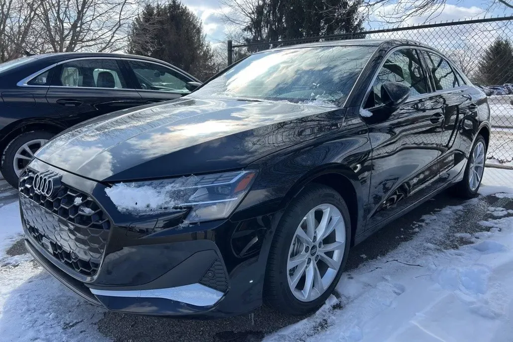 2025 Audi A3 2.0T Premium photo 1