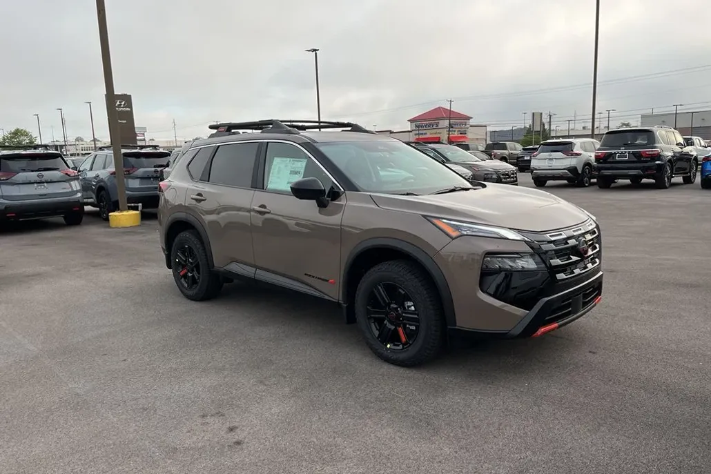 2026 Nissan Rogue SV photo 1