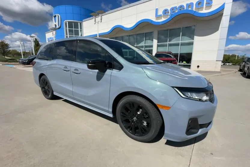 2026 Honda Odyssey Sport photo 1