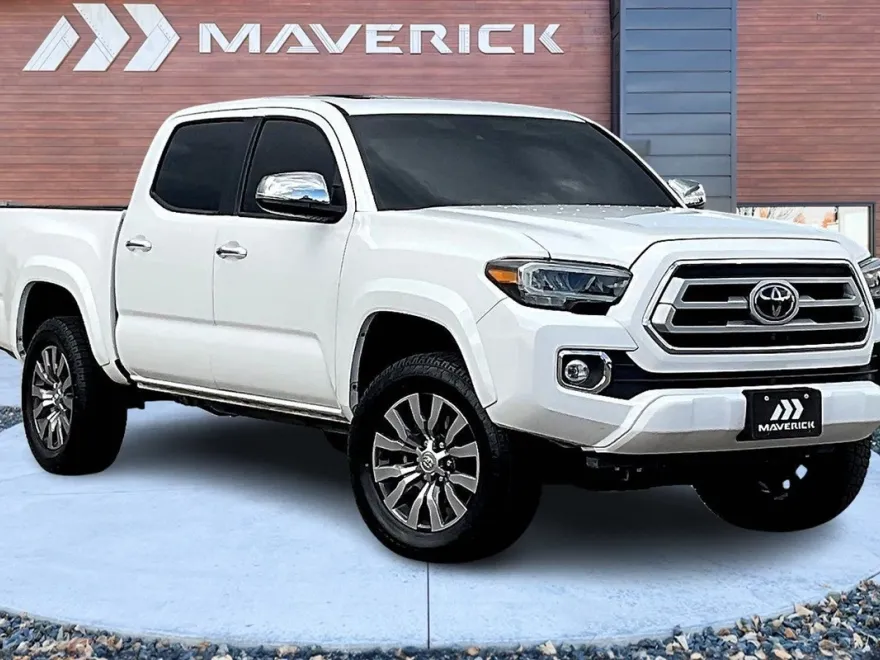 2023 Toyota Tacoma Limited V6 photo 1