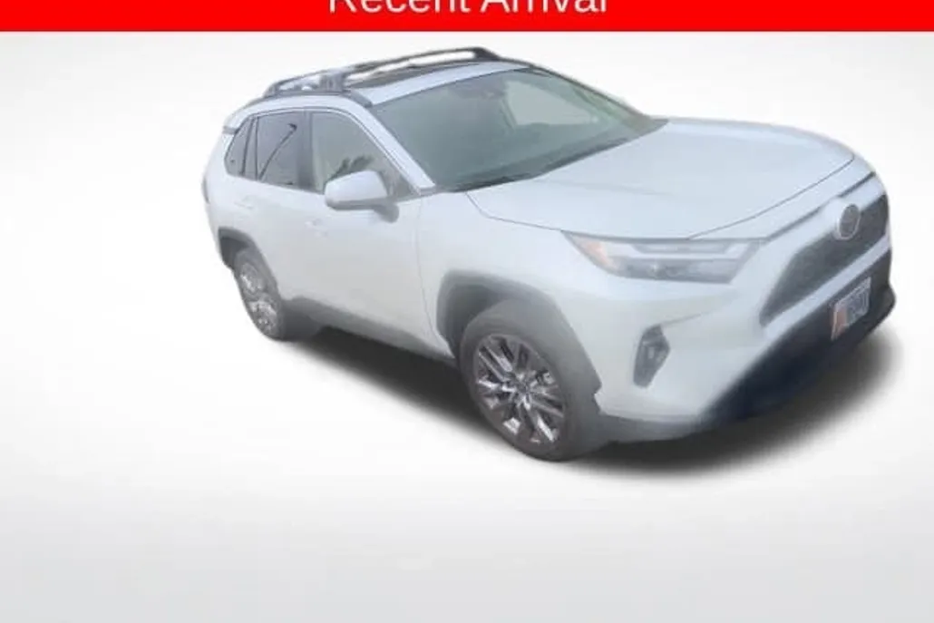 2023 Toyota RAV4 XLE Premium photo 1