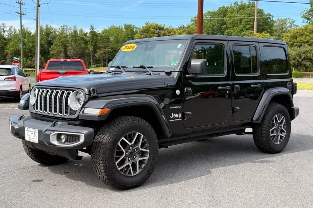 2024 Jeep Wrangler Sahara photo 1
