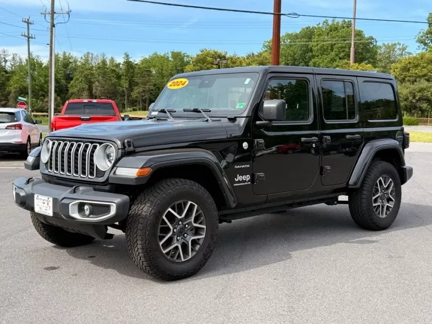 2024 Jeep Wrangler Sahara photo 1