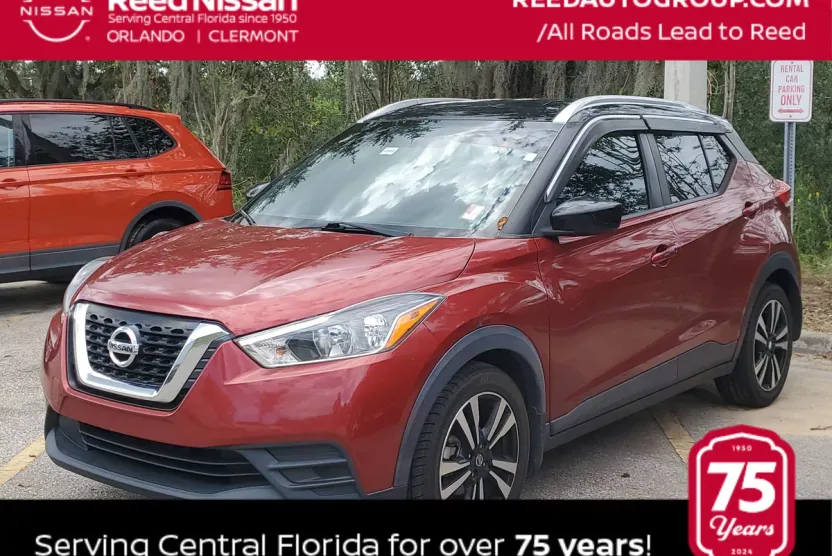 2019 Nissan Kicks SV photo 1