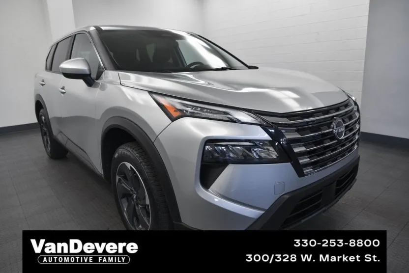 2024 Nissan Rogue SV photo 1