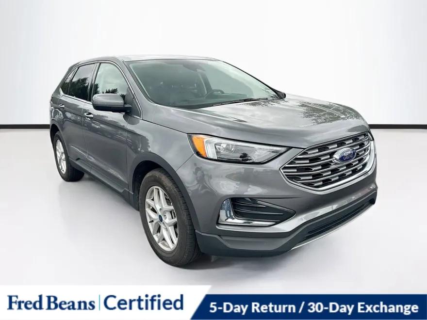 2022 Ford Edge SEL photo 1
