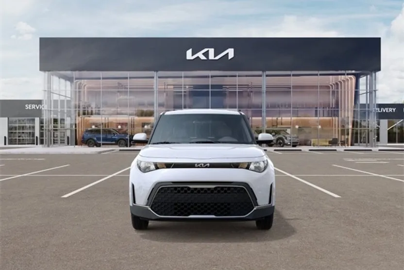 2025 Kia Soul LX photo 1