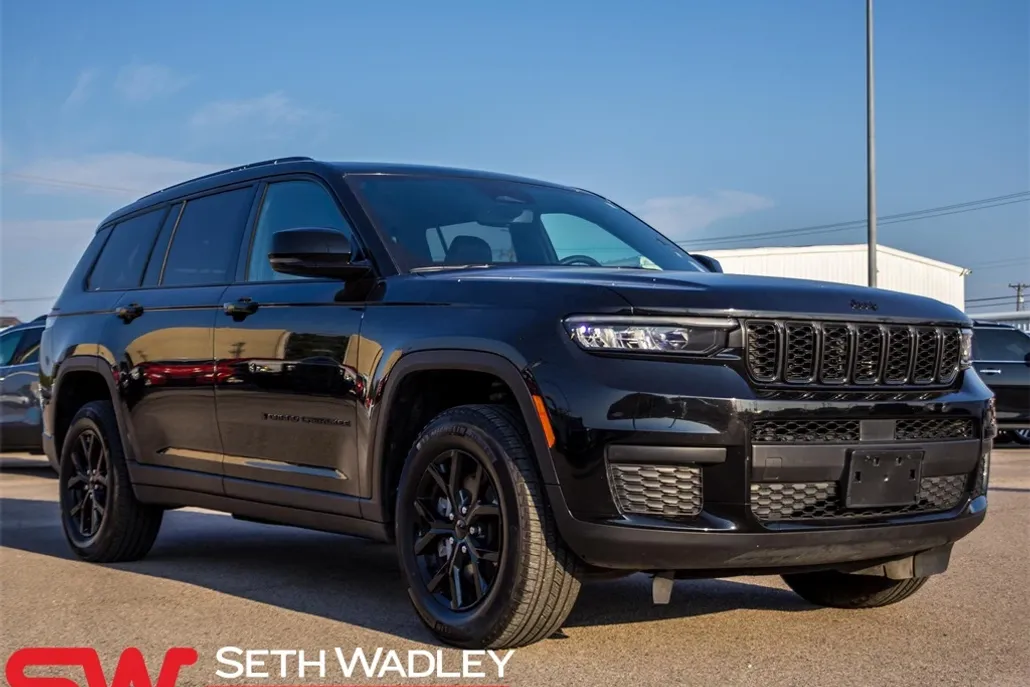 2024 Jeep Grand Cherokee Altitude photo 1