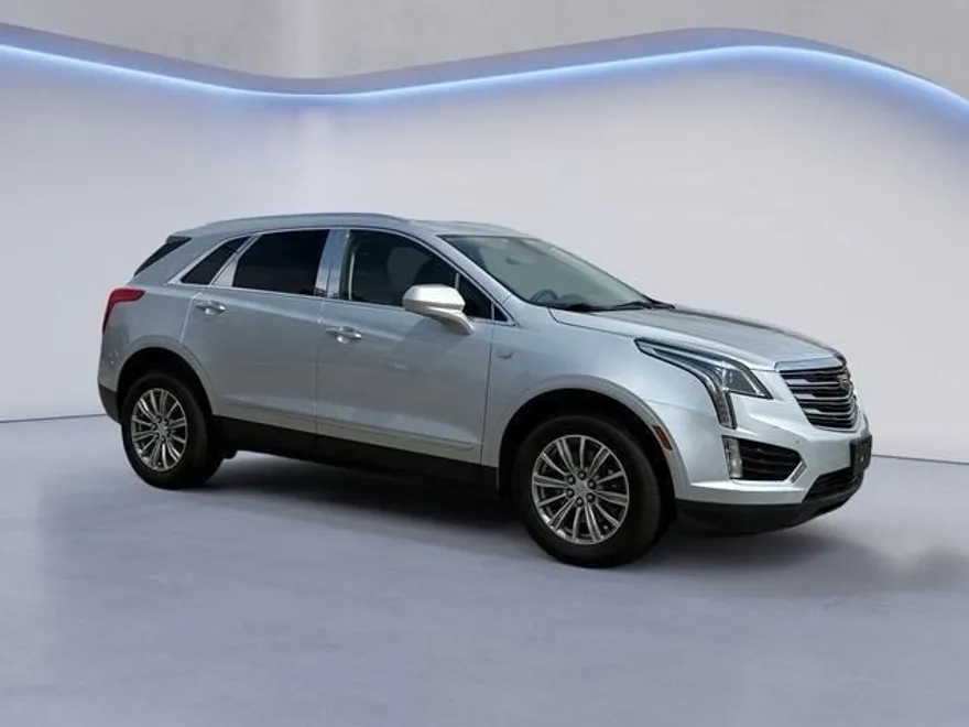 2018 Cadillac XT5 Luxury photo 1