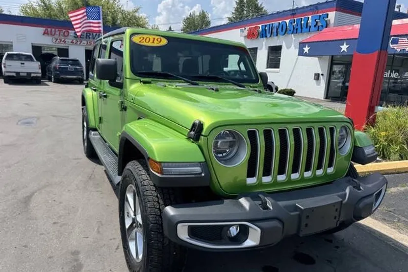 2019 Jeep Wrangler Unlimited Sahara photo 1
