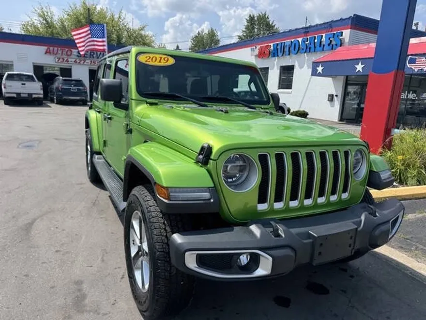 2019 Jeep Wrangler Unlimited Sahara photo 1