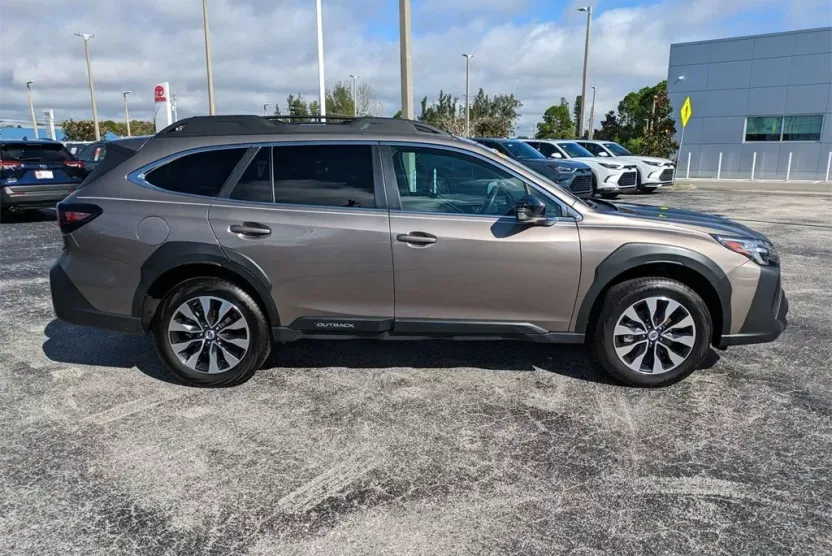 2024 Subaru Outback Limited photo 1