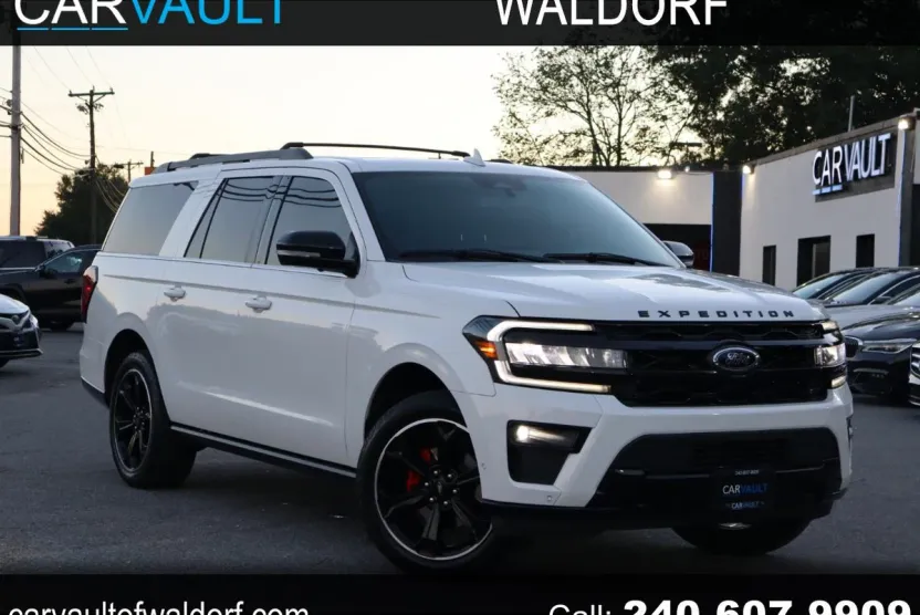 2022 Ford Expedition MAX Limited photo 1