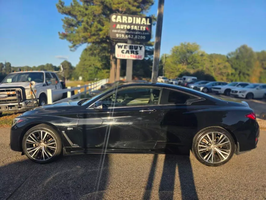 2017 Infiniti Q60 2.0t Premium Coupe photo 1