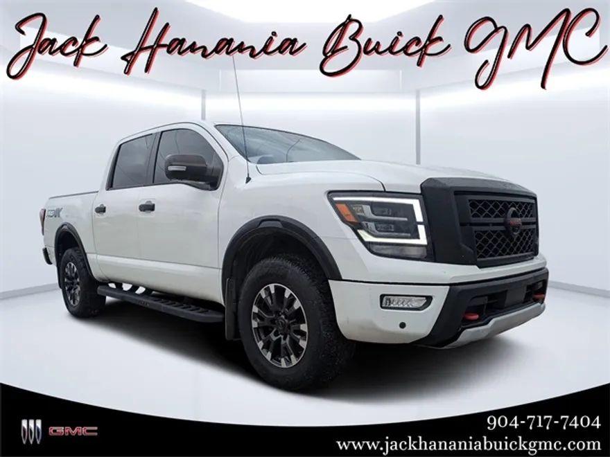 2021 Nissan Titan PRO-4X photo 1