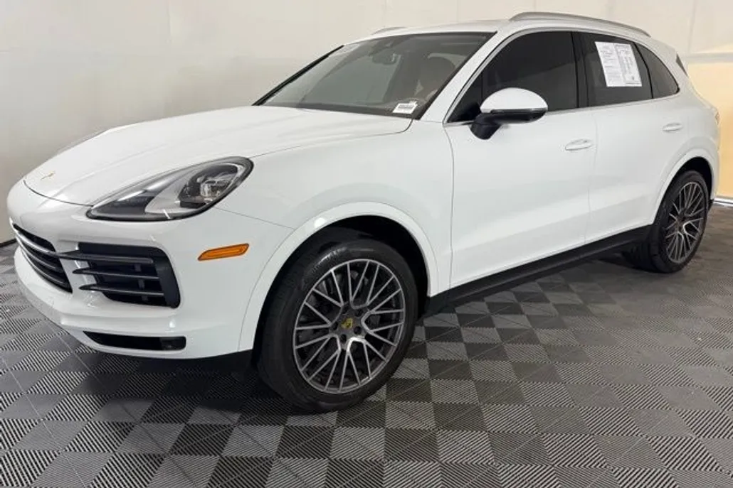 2021 Porsche Cayenne Base photo 1