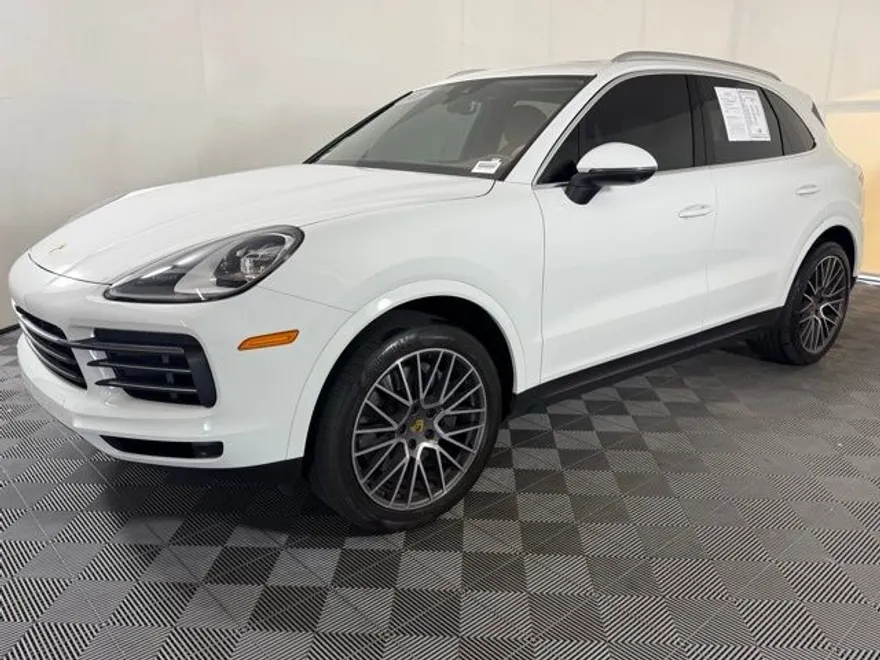 2021 Porsche Cayenne Base photo 1