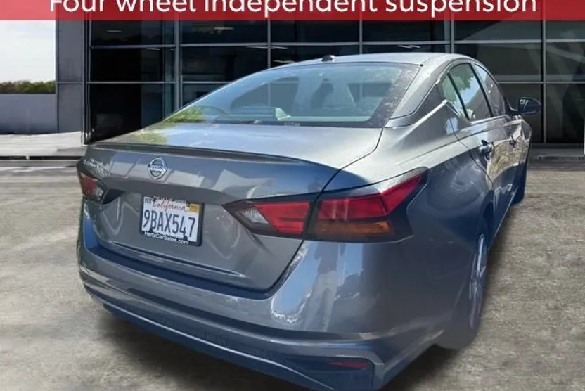 2020 Nissan Altima 2.5 S photo 1