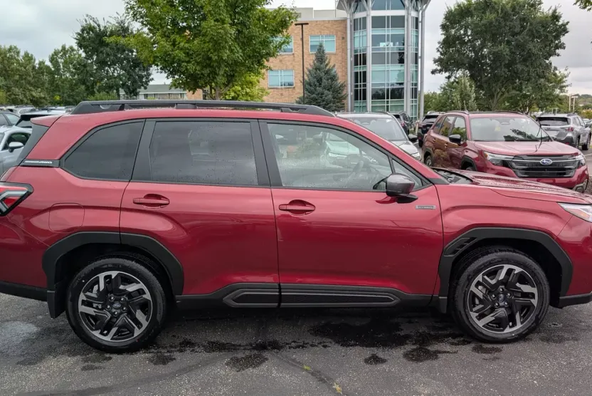 2025 Subaru Forester Limited photo 1