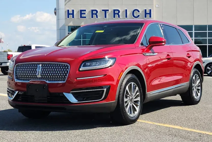 2020 Lincoln Nautilus Standard photo 1