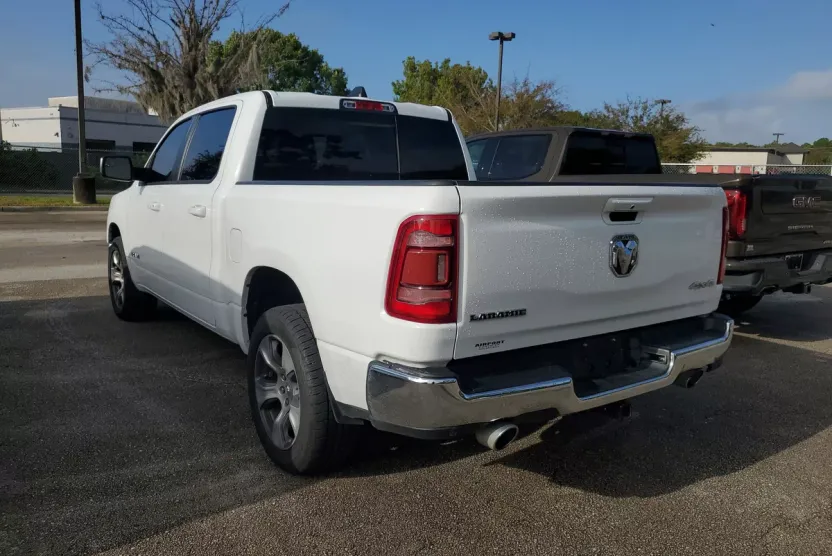 2023 Ram 1500 Laramie photo 1