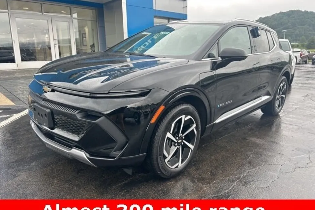 2024 Chevrolet Equinox EV 1LT photo 1