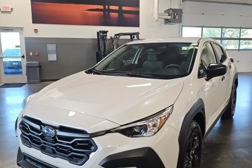 2024 Subaru Crosstrek Base photo 1