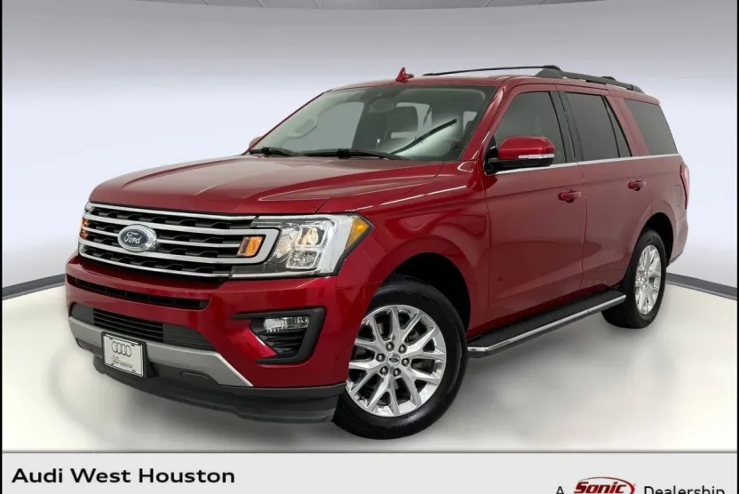 2020 Ford Expedition XLT photo 1