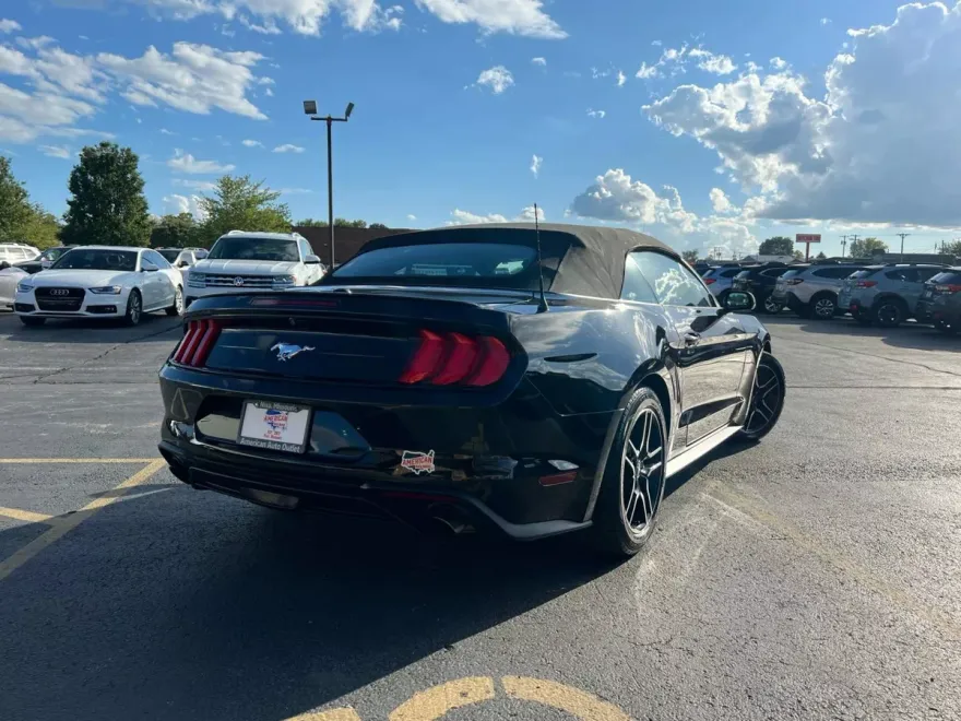 2022 Ford Mustang EcoBoost Premium Convertible photo 1