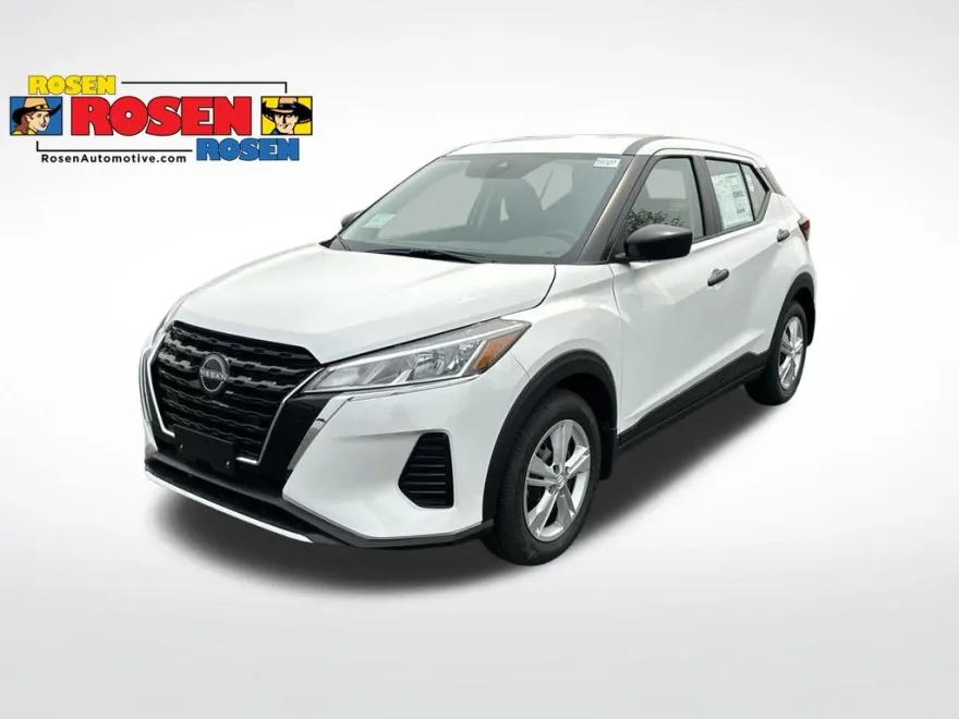 2025 Nissan Kicks Play S photo 1
