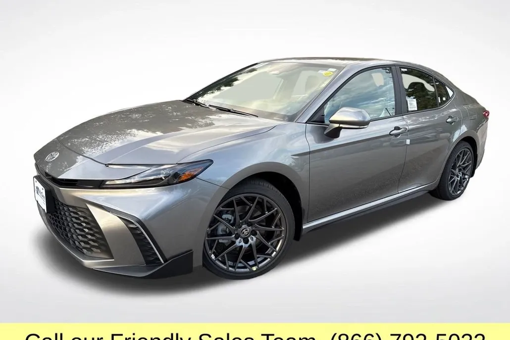 2026 Toyota Camry SE photo 1