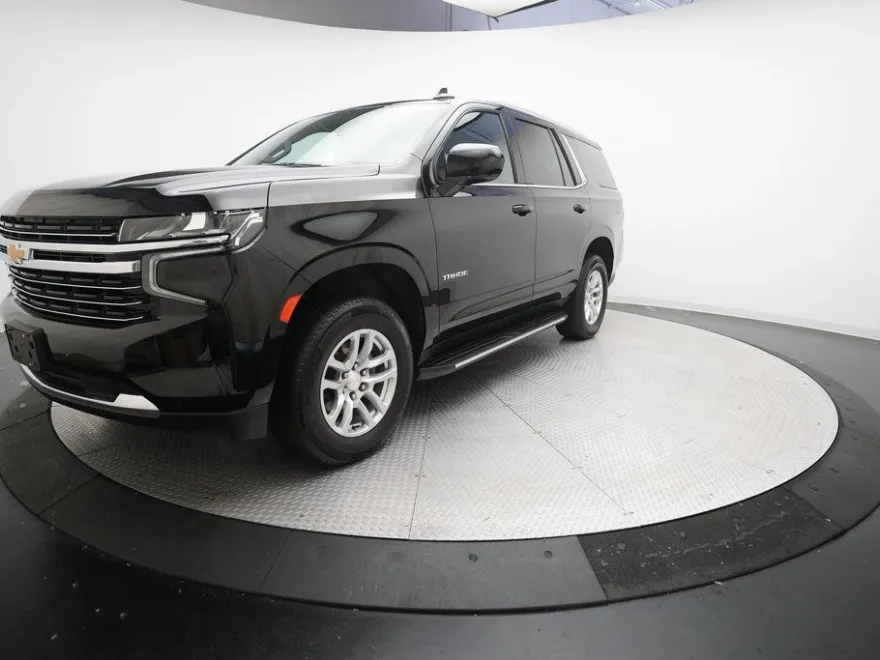 2024 Chevrolet Tahoe LT photo 1