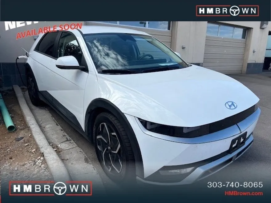 2024 Hyundai Ioniq 5 SE photo 1