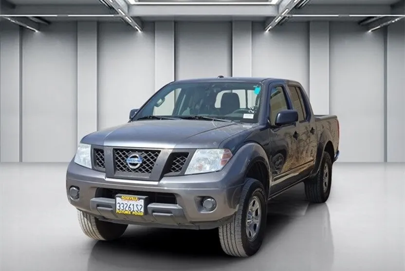 2016 Nissan Frontier SV photo 1