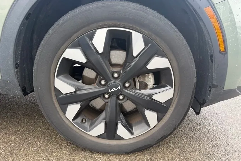 2023 Kia Sportage X-Line photo 1