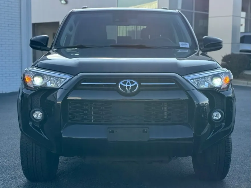 2024 Toyota 4Runner SR5 photo 1