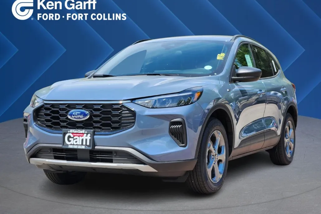 2025 Ford Escape ST-Line photo 1