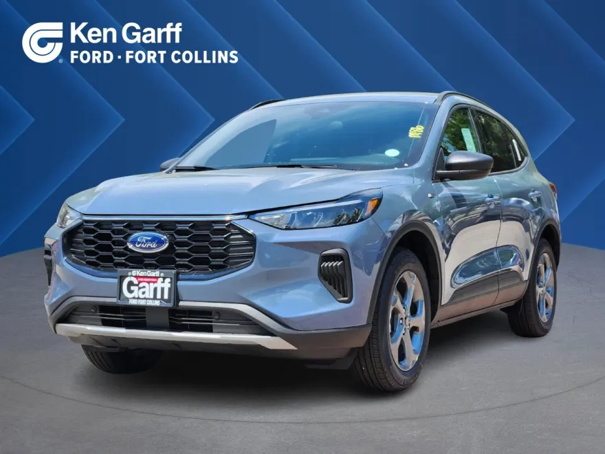2025 Ford Escape ST-Line photo 1