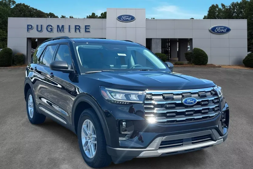 2025 Ford Explorer photo 1