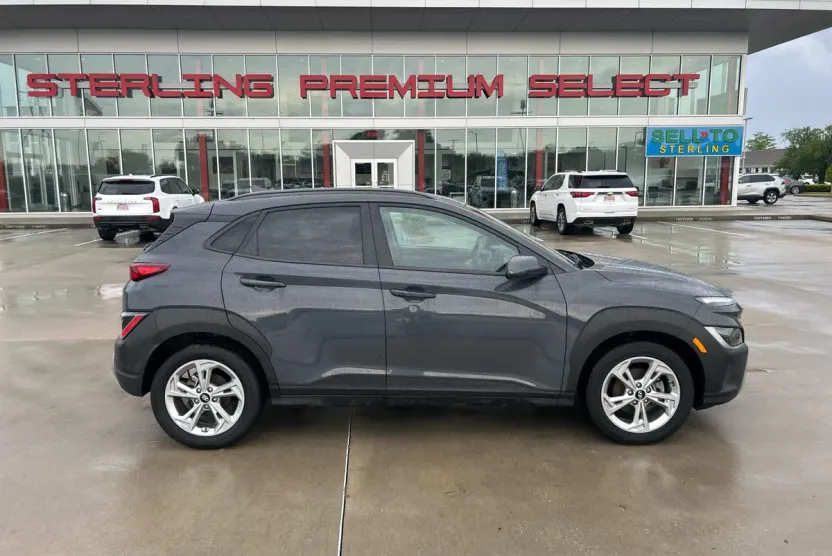 2023 Hyundai Kona SEL photo 1