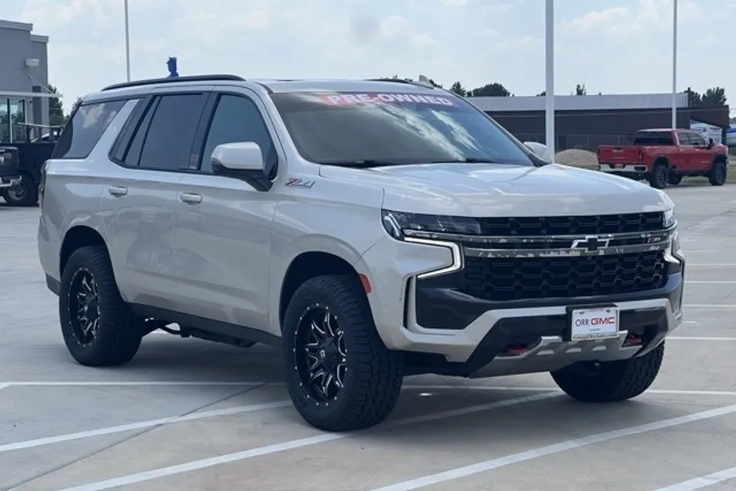 2021 Chevrolet Tahoe Z71 photo 1