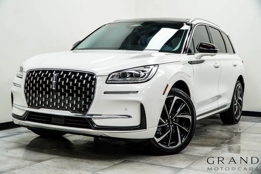 2024 Lincoln Corsair Grand Touring photo 1