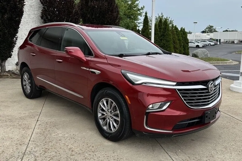 2024 Buick Enclave Premium photo 1