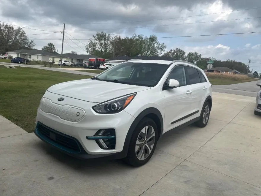 2021 Kia Niro EV EX photo 1