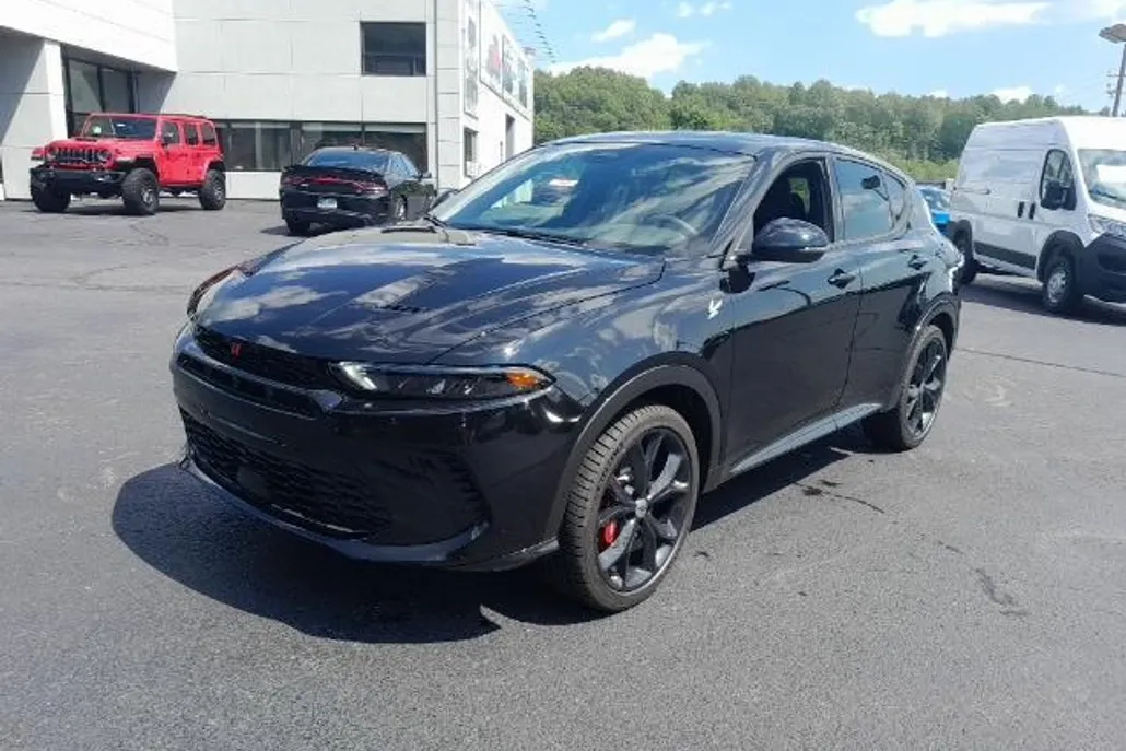 2024 Dodge Hornet R/T Plus photo 1