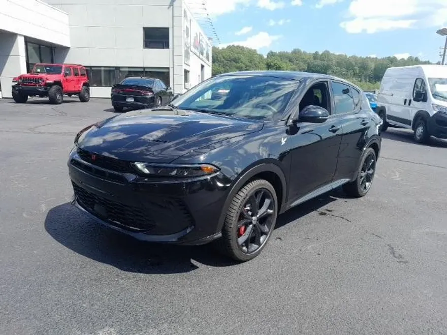 2024 Dodge Hornet R/T Plus photo 1