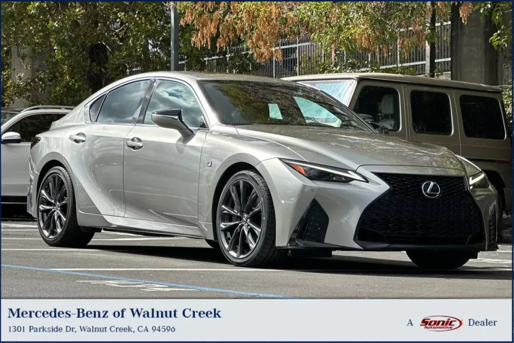 2023 Lexus IS 350 F SPORT photo 1