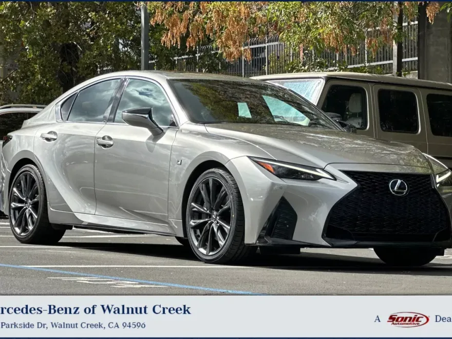 2023 Lexus IS 350 F SPORT photo 1