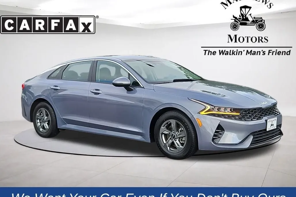 2023 Kia K5 LXS photo 1